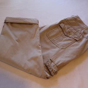 Aeropostale 11/12 Stretch Tan Khaki Capri